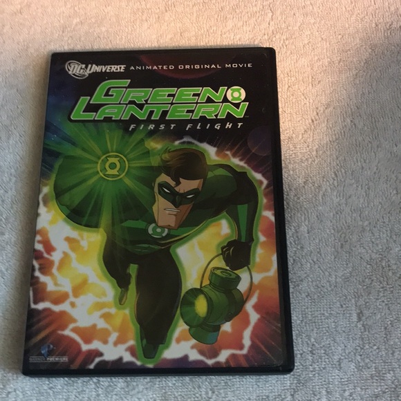 DC Universe animated DVD bundle - Picture 5 of 11
